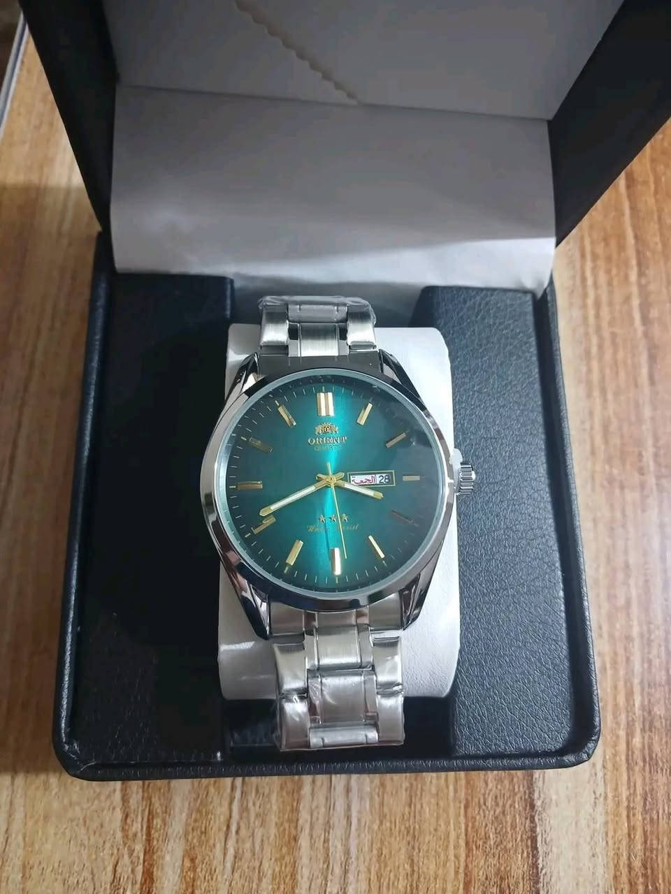 ساعه اورنيت باله باتري مكينه ياباني مينه تركوازي طلاء ثابت مع علبته الاصليه قطعه نادره وزن ثقيل 
قطر 45 
بالعافيه الي ياخذها 
السعر 26 الف على اول تم  بيه مجال للشراي
ملاحضه القطعه واحده فقط


**إذا كنت صاحب هذا الإعلان وتريد حذفه لأي سبب، رجاءا أرسل رسالة إلى الدعم الفني**