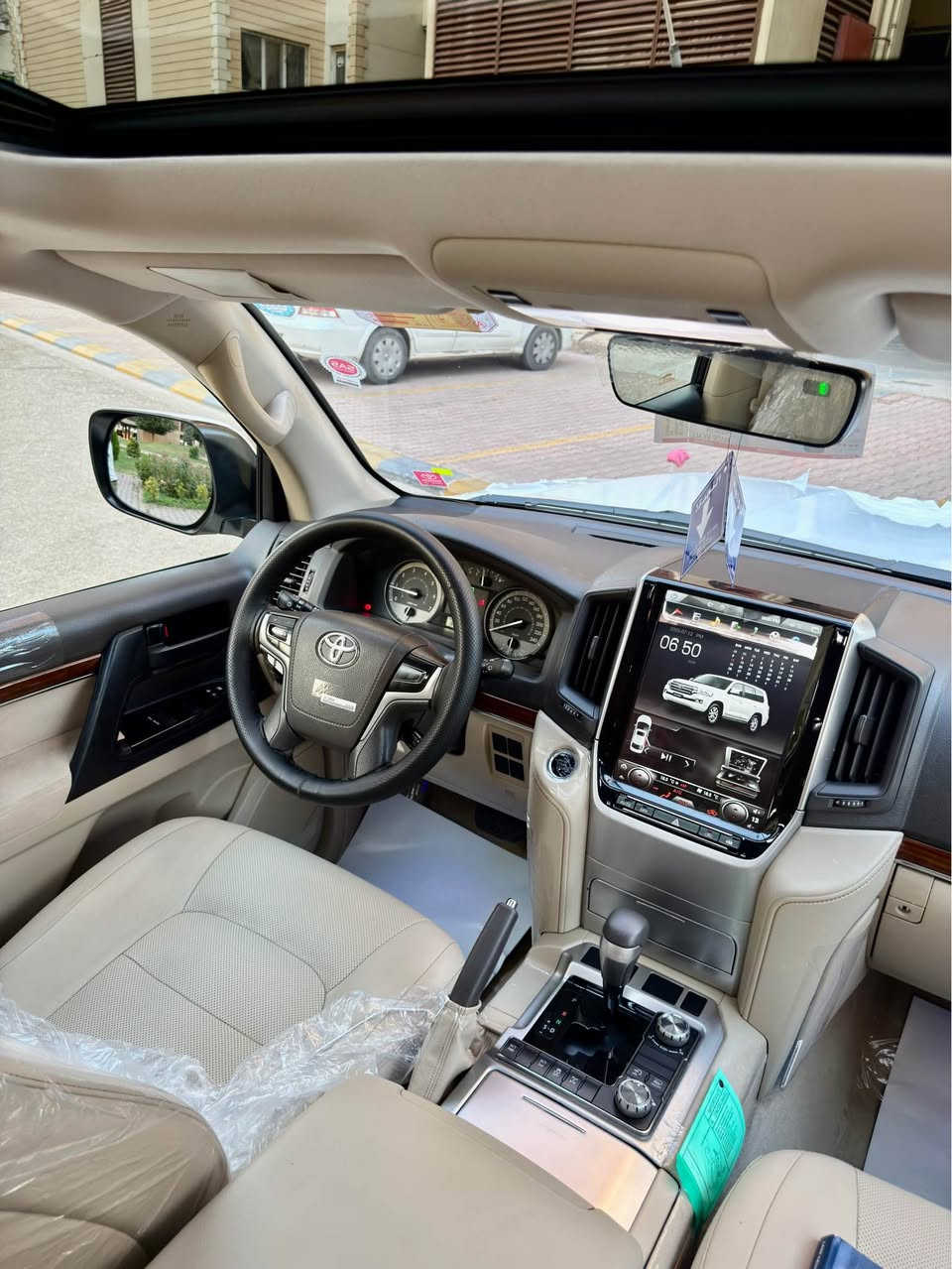 ‏Land cruiser GXR  2018     V8  69,000km‏
Grand turing
لاندكروزر 2018  ساز باب أول وايديشن  بشرط فحس شريكة 
‏‎ملاحظە : الاخوان رجائن بس بیع نقد بدون مراوس📌
أخت زيرو بل كارتون 📦📦
‏‎لاندکروزر 2018  SAS 
‏‎💎محرک 8 سلندر 
‏‎⌛️ماشي 69,000 ألف
‏‎💎 بسمطين  +سماعة بيلادي +فرشات بيلادي مجوود 

‏‎💎 مكفولة كفالة عامة من الدعامية إلى الدعامية
‏‎ 💎 بدون صبخ .بدون بارد  ،بدون رصعات ،بدون حتى شخط
‏‎دعاميات هم بدون صبغ ،رمل مابي ،لحية بدون صبخ ..بقية كلها بشرط

‏‎🧬فول فول مواصفات
‏‎شاشة كبير لمس 5 كاميرا حاسة رادارات
‏‎كاميرات 3 شاشات سيلاد فتحة سقف 
‏‎كشن جلد كشن كاراباي شحن موبایل  8 اريباك تبريد مركزية
‏‎بصمة تشغيل عن بعد باب جاك سلاجة ليد زينون 
‏‎تحكمات ستيرن دبل فوليوم فورويل هوك
‏‎سيارة بها 2 بصمة من شركة جديد جدأ 
‏‎سيـارة عل نظافتها احسبها صفر زيرو

💎 تخم تاير دنلوب الاصلي

‏‎ 💎محرك كير بشرط مامفتوح
‏‎سيارة حيل نظيفة كلشي عل بلاد لوك
‏‎سنوية زنكة كلشي جديد مدفوع لـ2031
‏‎باسمي السنوية بشرط تحويل و خرامة 
‏‎سيارة مابيـها دينار مصرف كامل من كل نواحي
رقم أربیل 
‏‎♻️نفسي يوم /تحويل و وكالة حاظر
‏‎📍مكانك /داخل سليماني

‏‎💵 سعر 485$ 
‏‎☎️موبايل/ *********** السليمانية, العراق
