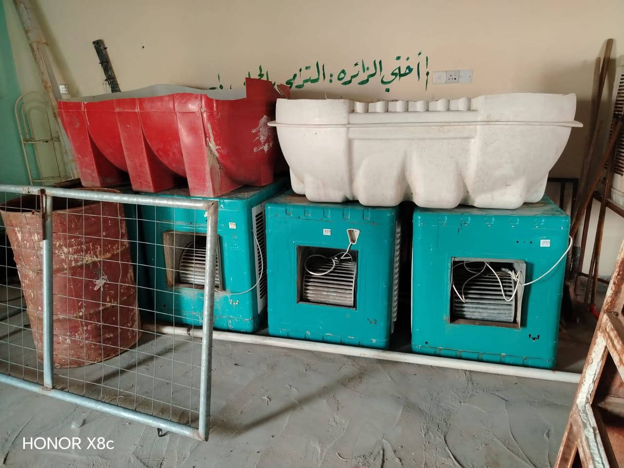 مبردات فول نظافة عدد8
+مبردات عدد 4 بدون ماطورات
التصال ‏‪***********‬‏
