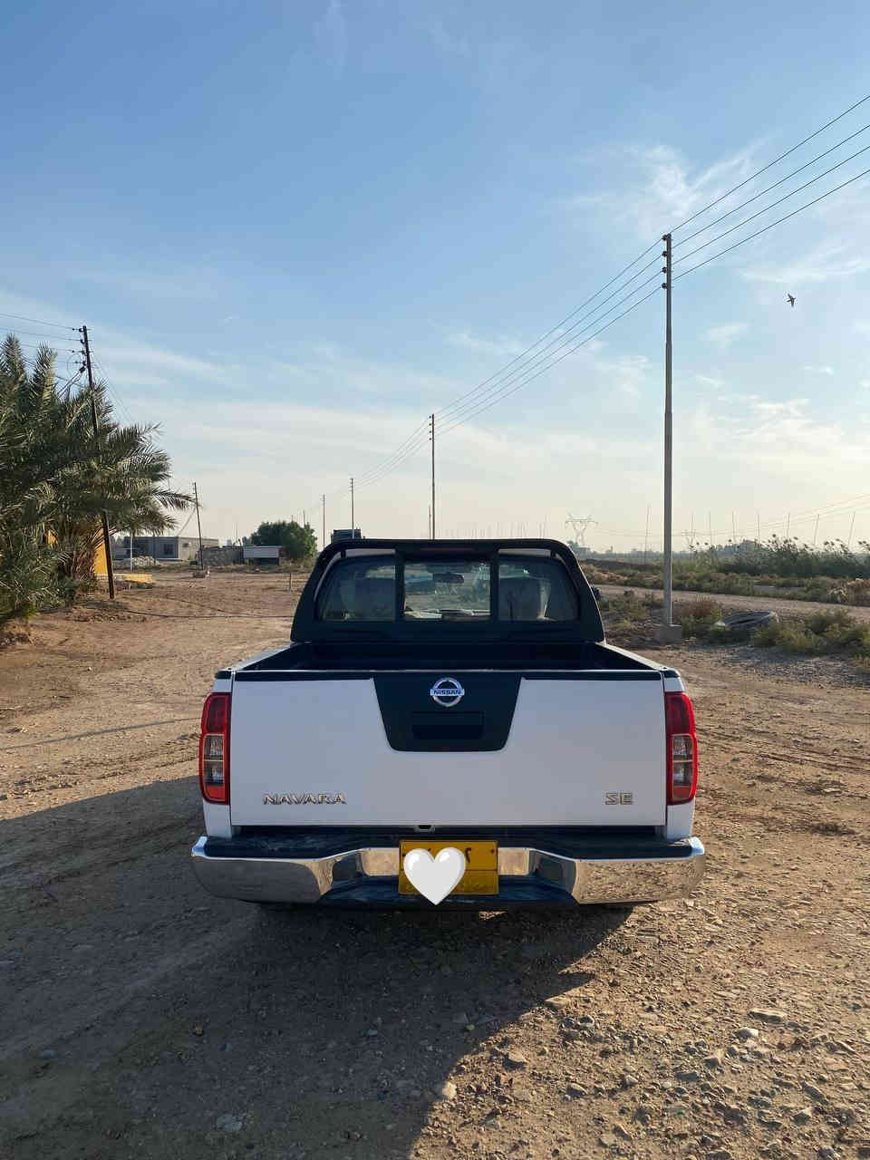 السلام عليكم للبيع نيسان نيڤارا موديل 2010 كير عادي رقم اربيل سنوية نافذة مكينة مامفتوحة لاصرف ولا بخار تدفئة تبريد شغالات مكان بغداد تقاطع النهروان السعر 110 ورقة  وبيهة مجال بسيط للاستفسار الاتصال على الرقم. ***********-/-***********
