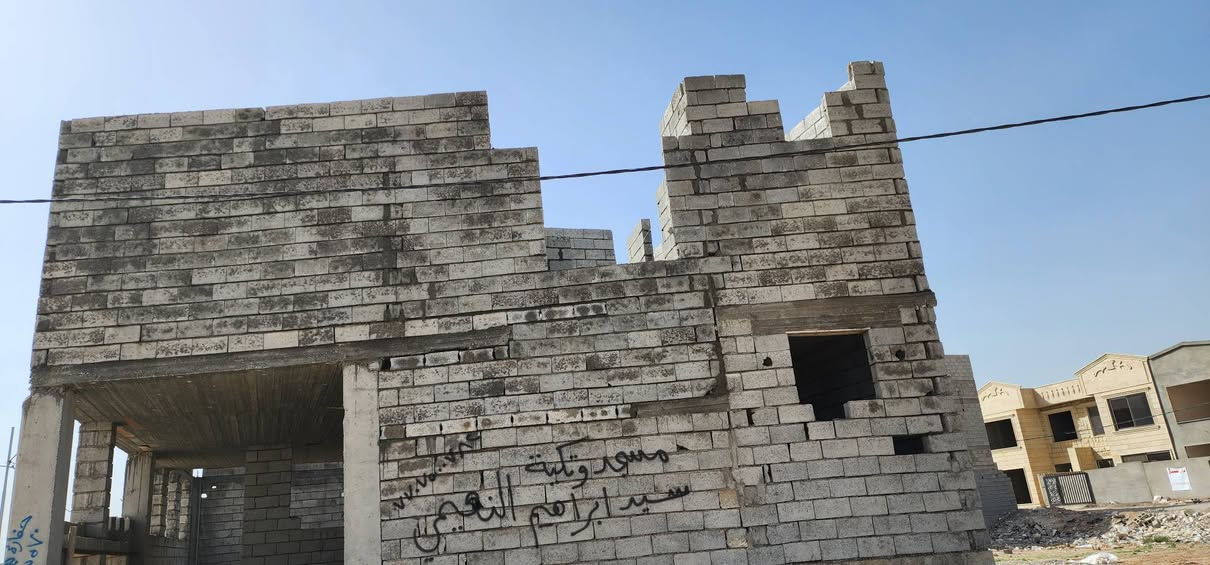 السلام عليكم كادر بناء شقل درجة أولى أسعارها مناسبه انجاز سريع  للاستفسار الاتصال *********** يوجد واتساب أو مراسلة الصفحة
