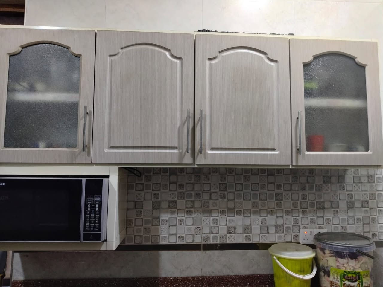 سلام عليكم كاونتر البيع سعر ٧٠٠بية مجال الاستفسار ومراسلة الرقم ***********
