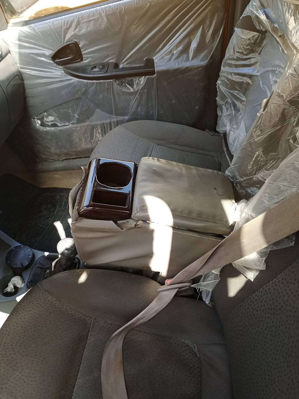 سايبه للبيع ٢٤ مكفوله من لصبغ والتبديل بيه بارد شبر بلجاملغ خلفي تبريد تخم تاير غاز رقم بغداد نكليزي سعره ٦٧ مكانه كربلاء ***********
