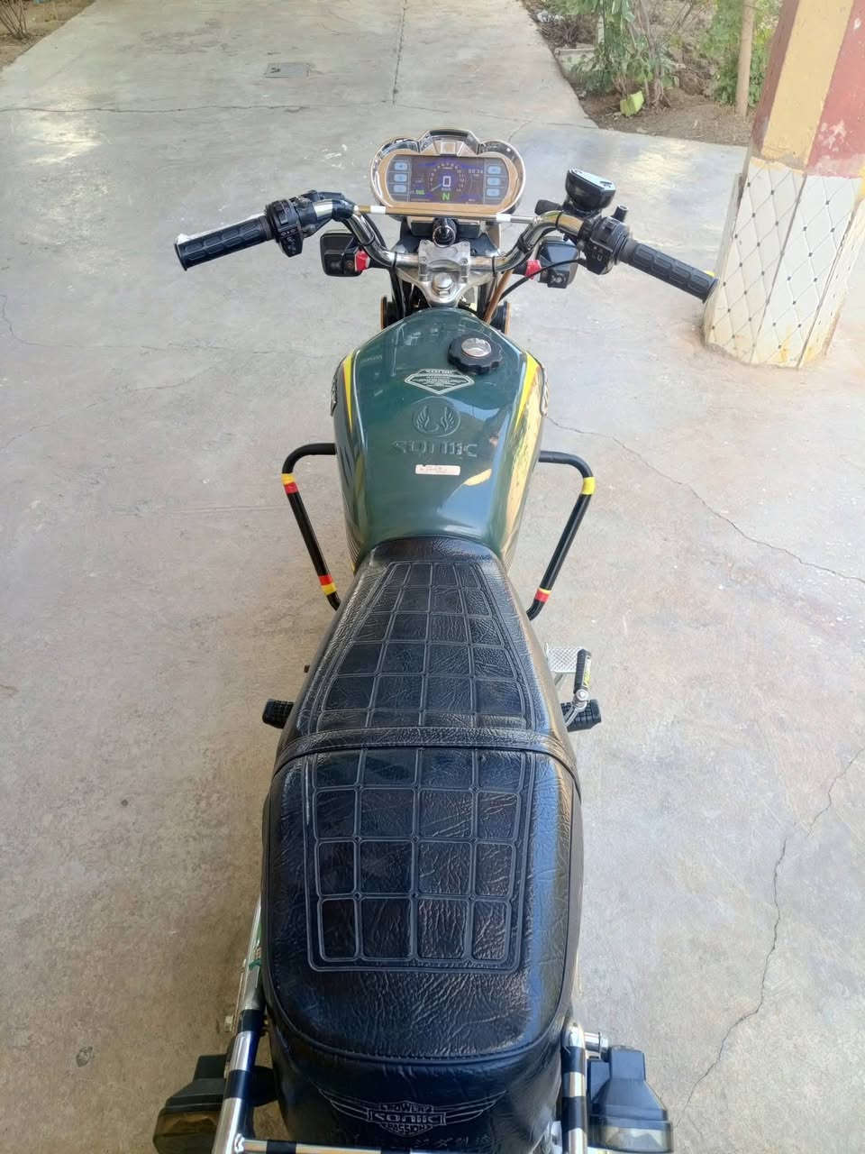 السلام عليكم دراجه موديل 24 مكينه كفاله عامه ايي نقص مابيه دراجه ما داكه الف كيلو متر لبيع مكان مفرك ***********
