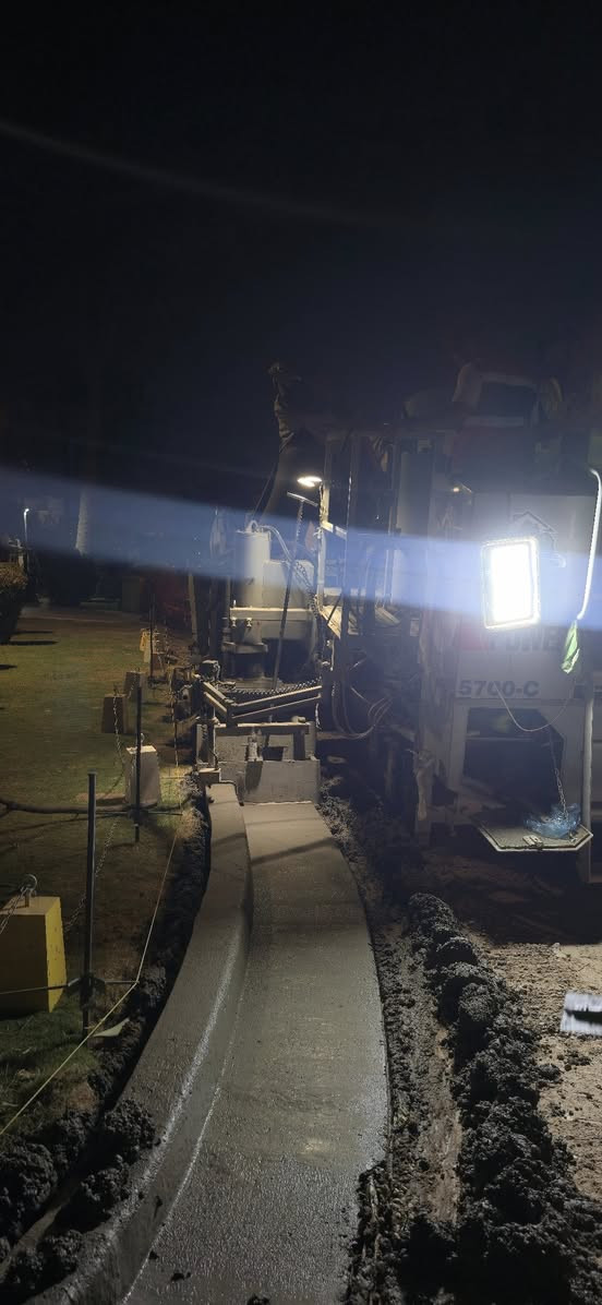 مجموعة كوادر ومعامل ازدهار بغداد
نعمل في تعبيد الطرق :

1_ فرش التربه او حصى الخابط وحدلها 

2_ عمل رصيف ب (مكينه باور كيربر )

3_ عمل المقرنص او صب الطباعه 

4_ عمل تبليط الشوارع بمواصفات عاليه الجوده 

5_نعمل في تجهيز الكونكريت في كل مكان 

#اسعارنا_تنافسية

#نعمل_بدقه_عاليه

*********** اتصال واتساب
