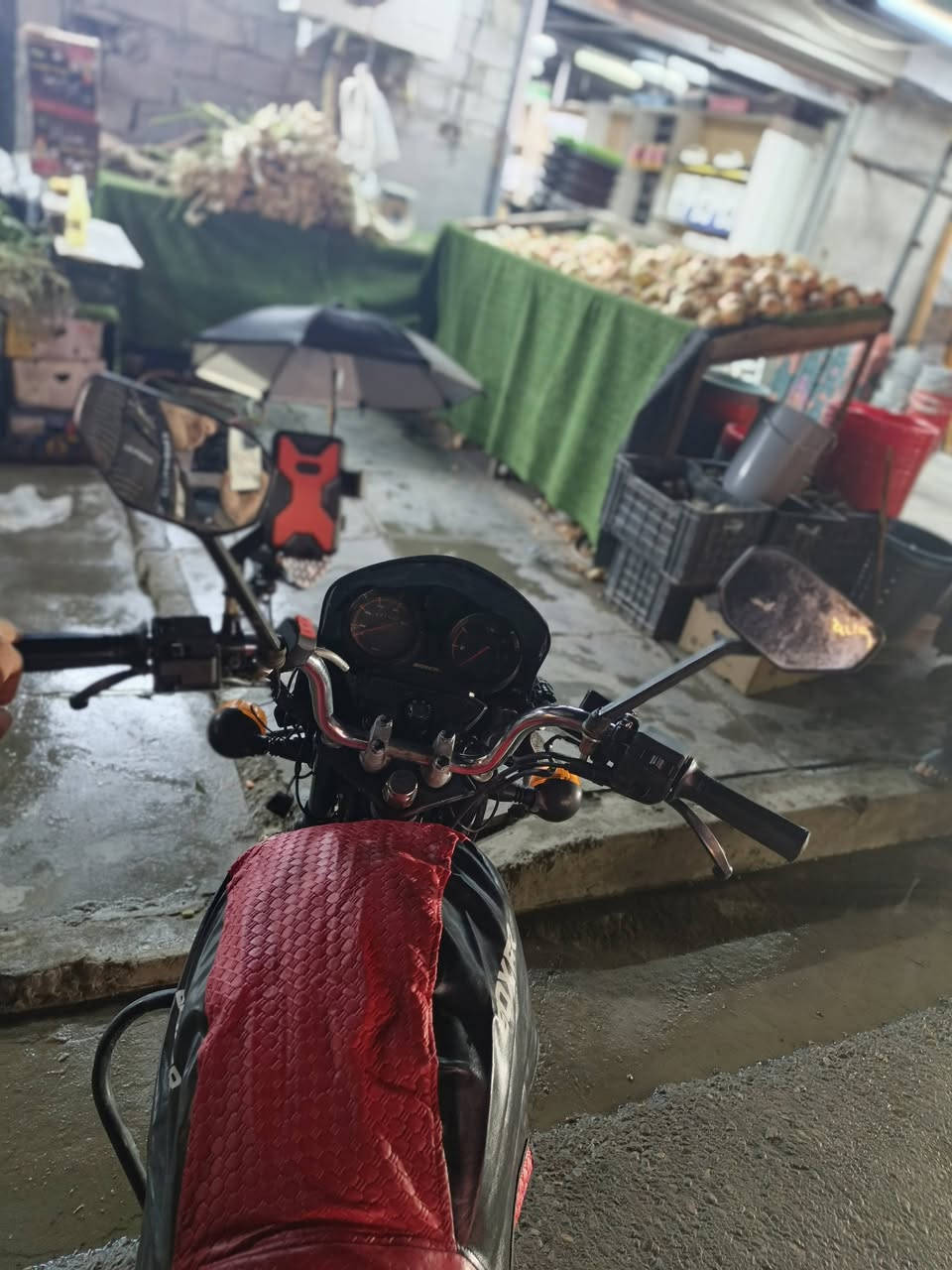 السلام عليكم بوكسر للبيع
موديل 2023 رقم وسنويه وتحويل ثاني يوم
دراجه استخدام شخصي مامشتغله دلفري ابد مال جناي
شغاله سلف وهندر
كهربايات كله شغال اشاير دبل اشاره اشاير اضافيه بلصندوك 
بك لايت بريك عالي ناصي كله شغال
تايرات جديد 
مجفته مره وحده قبل شهرين وبيه ضمان بلتجفيت سنه 
يم بوكسر البلديات
دراجه لاتبخير ولا تنقيص
اي عطل مابيه مكاني .....بغداد قرب جزيره بغداد السياحية
هاتف ***********
