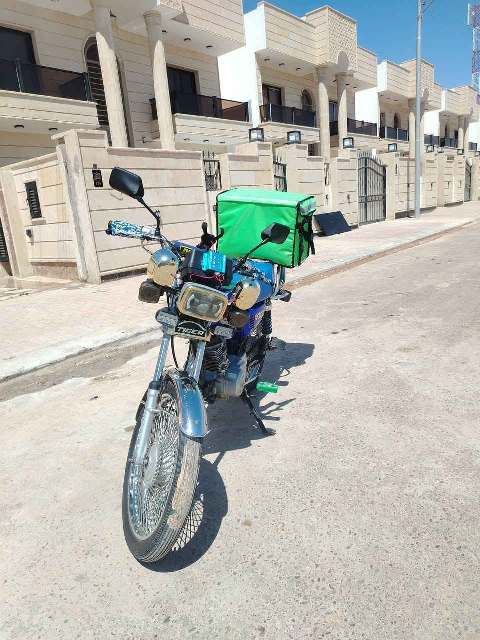 دراجه تايكر للبيع موديل 21 نضافه فول شلعه معدل دراجه مناقصه برغي واحد مكان الدراجه تكريت للتواصل 
***********
