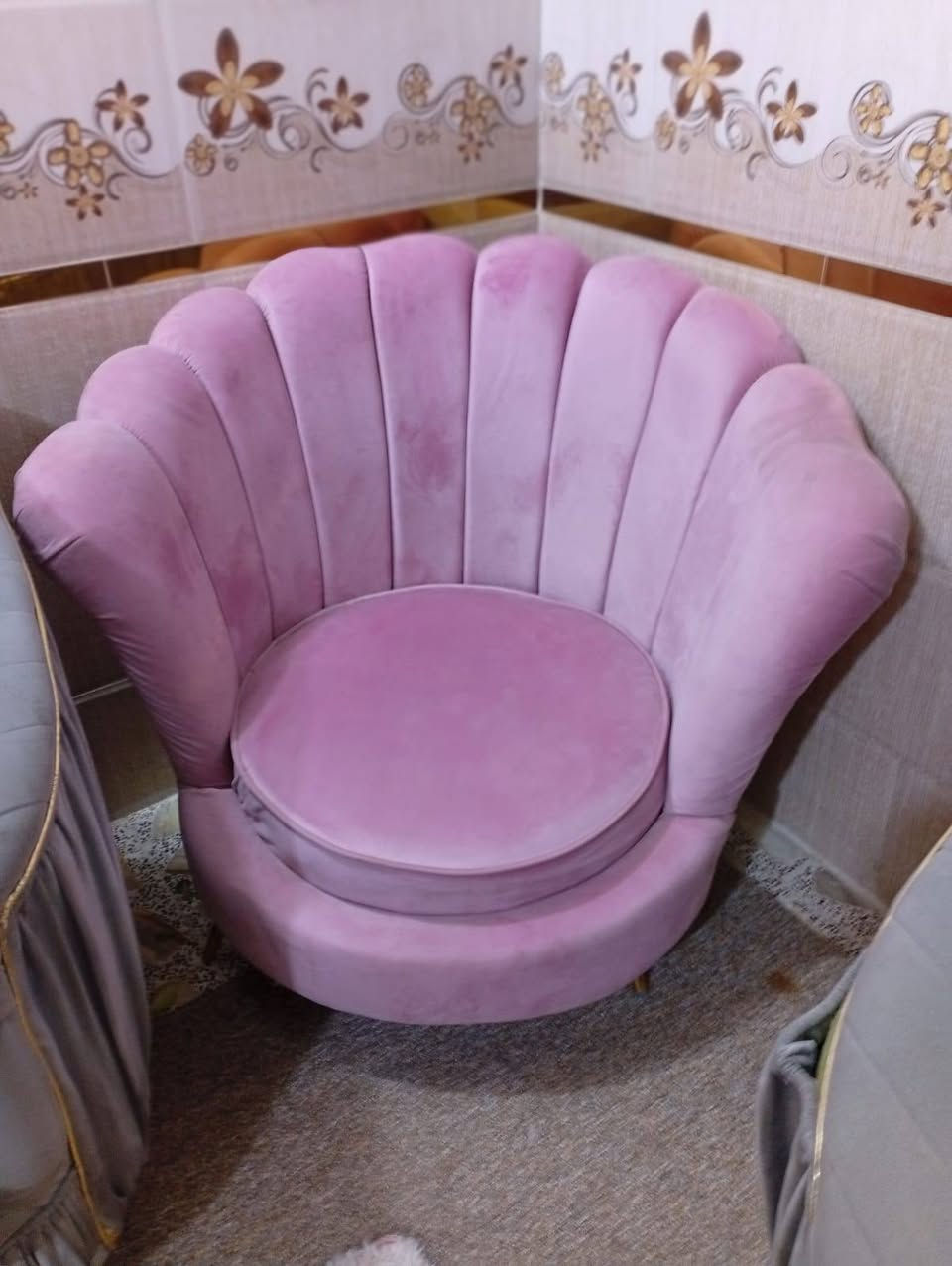 سلام عليكم تخم تركي مودرن ١٠ مقاعد بلباكيت السعر ٣٢٥ قفل الشراي يتفضل خاص او واتساب ***********
