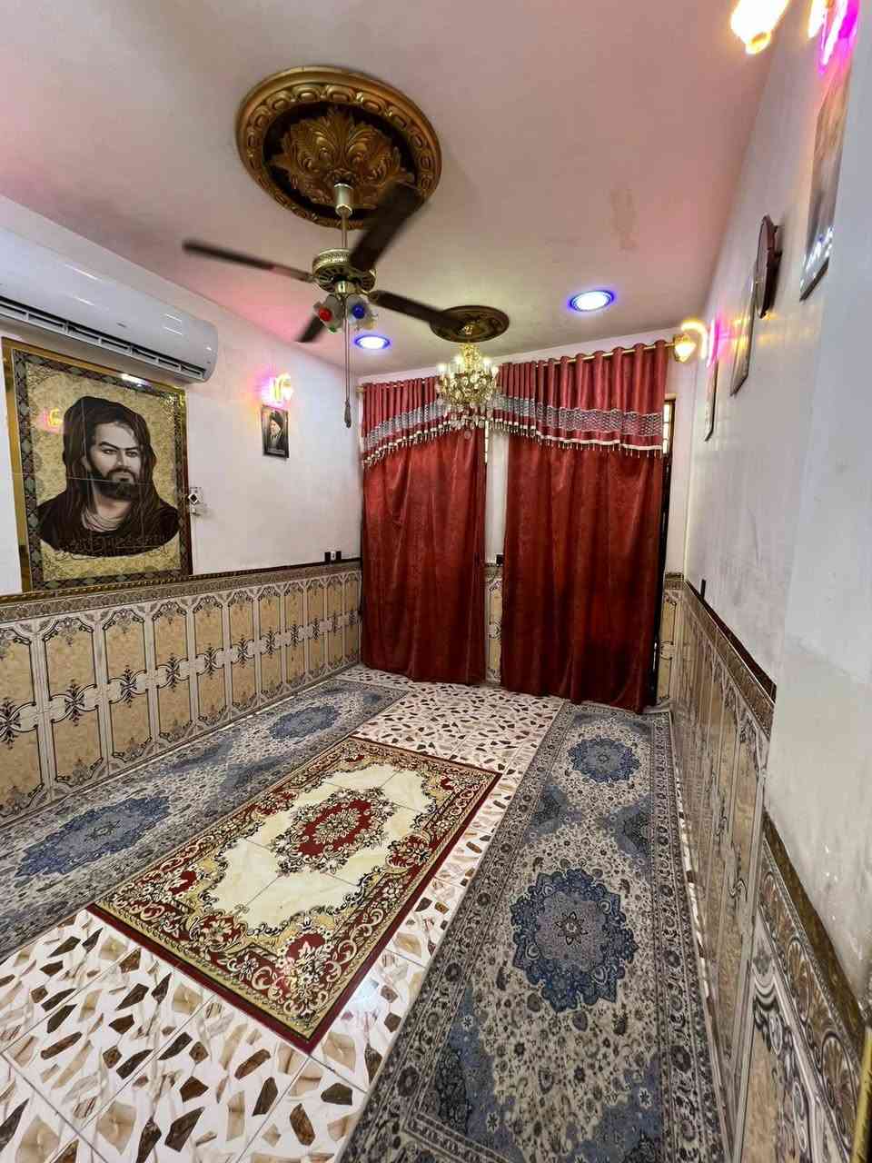 السلام عليكم مرخصةمديرالاكروب المحترم بيت جاهز للبيع المساحه ١٠٠متر الواجهه 5ب20 فول بناء حي السلام شارع مستشفى الفضيليه الجديد الكماليه ثالث فرع بشارع صورة الشهيد زراعي جاهز تسليم مفتاح اي نقص مابي خدمات كامله مجاري وتبليط مقرنص كهرباء انترنيت ضوئي مولده ذهبي للاستفسار ***********

