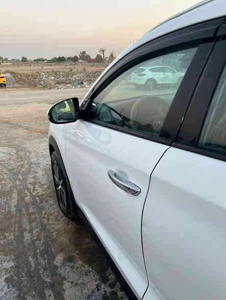 سلام عليكم توسان 2017 السونار موجود بل منشور 
السعر ١٤٥ 
العنوان بغداد حي اور سبع قصور 

‭٠٧٧٢ ٦٢٩ ٩٤٣٧‬
