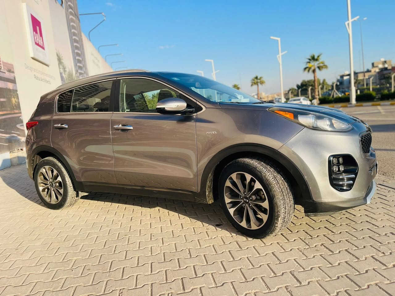 سبورتج 2017 وارد امريكي مكينة 2400 فول مواصفات رقم بغداد الماني
قمارة بانوراما 

بصمة 

تدفئه بالكشن 

تدفئة بالستيرن 

مانع انزلاق 

نضام حروس مثبت سرعة 

مري شفط 

بصبة باليدات 

3وضعيات قيادة 

كشنات جلد 

تبريد بيانو 

نضام منحدرات 

شاشة. السعر ١٦٠بي مجال 

*********** هـ متواجد وات ساب
