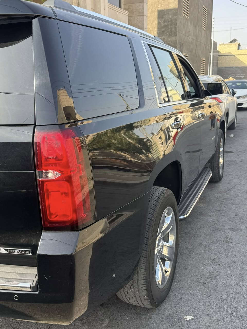 السلام عليكم ورحمة وبركاته
تاهو موديل 2017 فول ابرايمر 
دخول جديد كتاب ضباط 
فتحه بصمه تشغيل عن بعد 
كشنات تدفه تبريد 
كشنات كهربايه وخزن وهزاز 
شاشات ٢
ردارات امامي خلفي 
وبعد بيهه اهويه مواصفات 
الحادث خشم البنيد وجاملغ يسره مبدل 

مكاني بغداد  / السعر 320ورقه 

رقم الهاتف ***********
