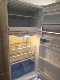 ثلاجة
