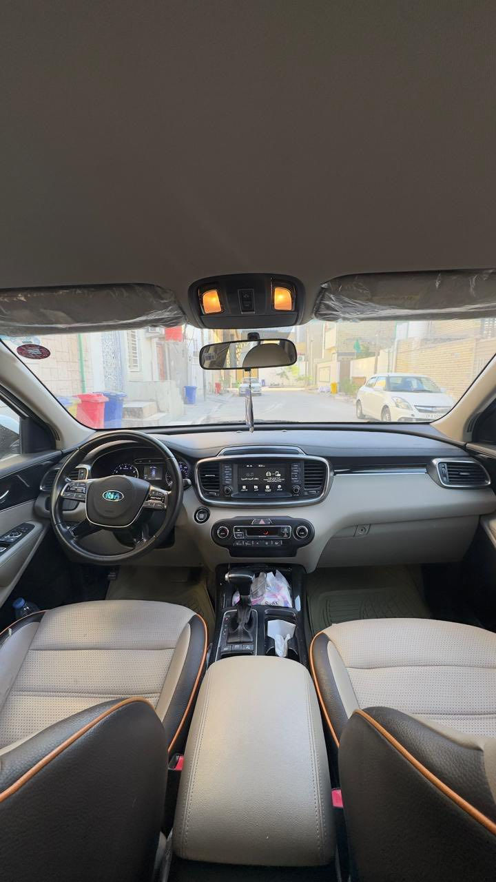 السلام عليكم سورنتو موديل 2020 خليجي محرك ٦ سلندر
السيارة كفالة عامة من الصبغ قطرة صبغ ما بيهة 
 و كفالة من فتح والتبديل بيهة فقط بارد بسيط جدا بلباب السائق
 رقم اربيل
 موصفاتها
بصمة 
جنطة كهرباء 
ثلاث قطع تبريد 
ثلاث وضعيات قيادة 
سبعة راكب 
حساس امامي و خلفي 
بردات خلفية 
كامرة خلفية دوارة 360 درجه
مري شفط 
اشارة ترحيب 
بصمة ابواب
كشنات جلد و كهرباء السايق والي بصفة 
مكينة 6 سلندر كفالة عامة من فتح 
الكير كفالة عامة من فتح 
ماشية الف كيلو متر  
عنواني بصرة
السعر 263
للاستفسار [  ***********     
***********
