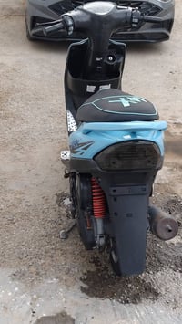 دراجه للببع ماكس مكينه ٤٩بلاديه ما مفتوحه استفسار خاص 07841149486