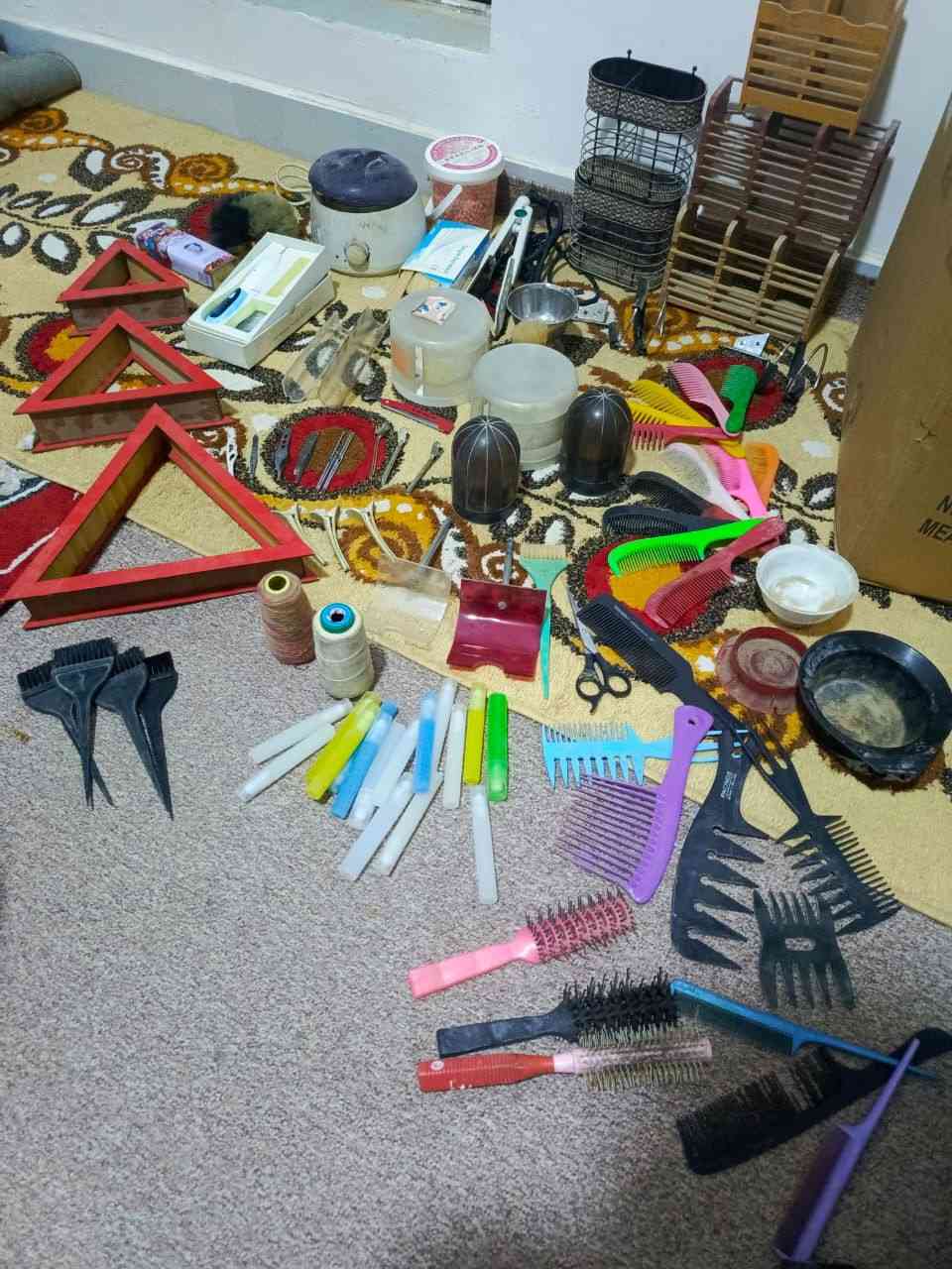 بيع مستعجل النجف
*********** وبي واتساب
غراض حلاقه قيم واخذهن
