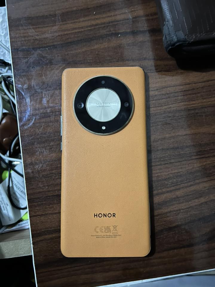 هنر اكس 9️⃣ بي للبيع مكاني العلم اربيضه السعر ١٥٠قفل ملاحضه الخط البشاشه قديم مايمشي لل تواصل ***********
