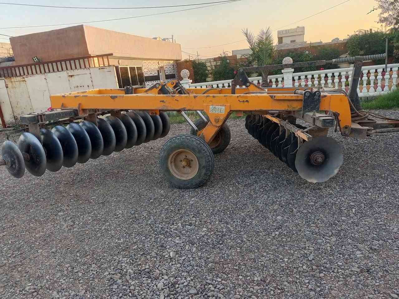 جكسير للبيع حجم 24 تركي نظافه 80% جاهز شرط الشغل***********
