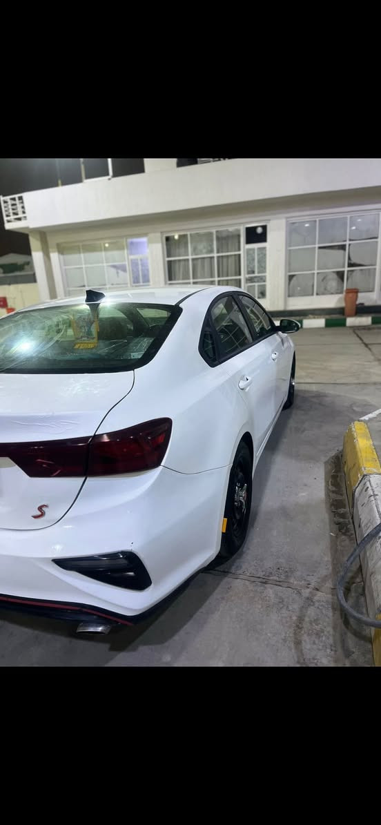 سلام عليكم
فورتي 2019 وارد امريكي مكينة 2000 دوش للبيع سعرها 132 ورقة وبيها مجال ماشية 118 ميل مكينة نظيفة لا تنقيص ولا تبخير رقم اربيل جديد انكليزي السيارة جاهزة مابيها اي نقص بأسمي شرط التحويل تخم تاير جديد كير ممفتوح مواصفات عادية للأتصال ***********. المكان بغداد الزعفرانية. الحادث مثل ماموضح بالصور
