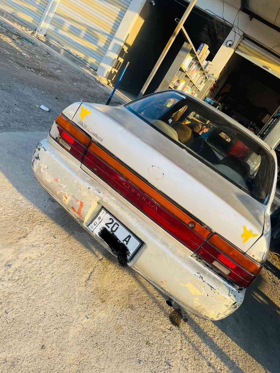 السلام عليكم ورحمة الله وبركاته
للبيع تيوتا كورلا 1993 محور مكينة  الچبيرة گير اوتو مكفولات تخم تاير جديد باتري جديد حدادية كلها جديدة رقم ديالى سنوية لغاية 2029 تحويل ثاني يوم السيارة بدون ضربة فقط بيها جراد بلادية السيارة ويل كب بلادي مكان السيارة ديالى المقدادية 47 وبيها مجال بسيط ***********
