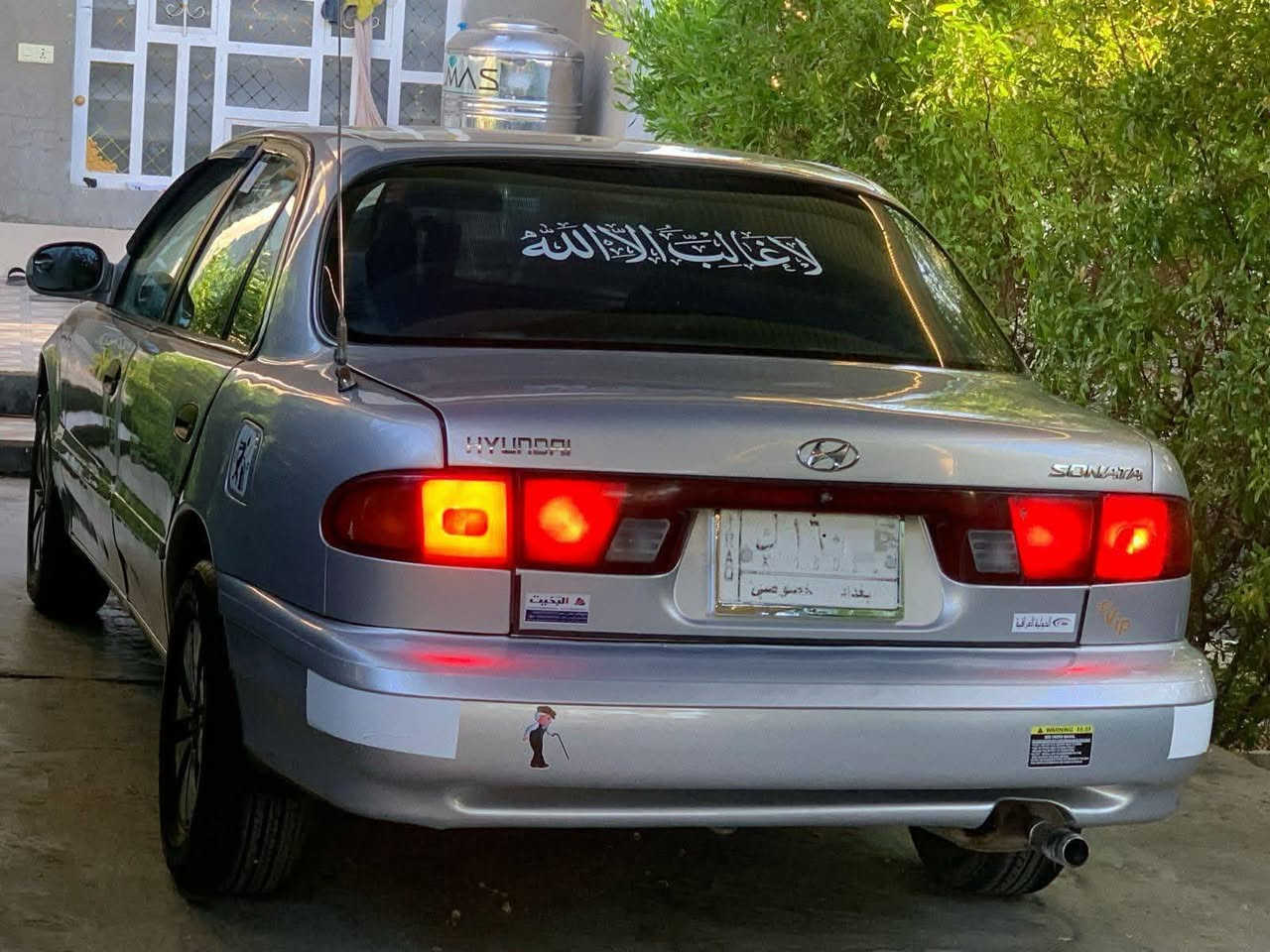 بس جناي سوناتا يخابرني لن يعرف قيمتها ... من نادر تحصل هيج سياره
للجنايه فقط ...

(((ميعجبك سعر عوفه ليدور جديد هوه هاذه جديد ع أيدي بعده شركه )) سياره ممستخدمه يعني جانت متروكه عد سخص من نادر اكو هيج سيارات 
السلام عليكم..... 
سوناتا تو..1994... 
رقم بغداد....  
شرط التحويل...  مشروع وطني 

(( كير اوتوماتك ))

كهربائيات ع وضع شركه ولا ملعوب بيه... 
 دوشمه مدوشمه أحسن شي
 تبريد  تدفئه نار  ..تخم تاير.... جديد بأيدي شاده  قبل يومين...كير ومكينه خير من الله...... بشرط فول
كهربائيات كله شغاله بلادي.... 
حته ل اريل كهرباء
شرط لغود وتكم عله وضع الشركه مملعوب بيه....
كيجات كله شغاله حته ل بانزين هم يشتغل ..
نعومه ماشالله صاعد حديث 
سياره ما بيه كل عيب تخبل ول ياخذه  يرحملي من وراه 
دشبول يخبل ..
صدر خلفي أمامي كله جيد ما ملعوب بي عشركه  نعومه صاعد حديث ... بشرط ترايك 200 
غرفتها جديده ...دواخلها مثل كشنات شركه جدد ... ..مسجلها فول......كيجات كلها شغاله...
محرك مفتوح 20.0 (المرغوب)

السعر)( 54))بيها مجل ***********

ميعجبك سعر عوفه لا تعليق رجان الله شاهد سياره متعوب عليه 
الموشراي لايضل ابكيفيه ينطي اسعار والسوك كلشي بي السياره محد يعرف قيمتها بس الجناي وبلحقيقه احله من الصور ❤️وحلالي عزيز مثل مانته عزيز  
ملاحظاه سياره كل ترويج ما بيه بيع او مراوس حسب القناعه
