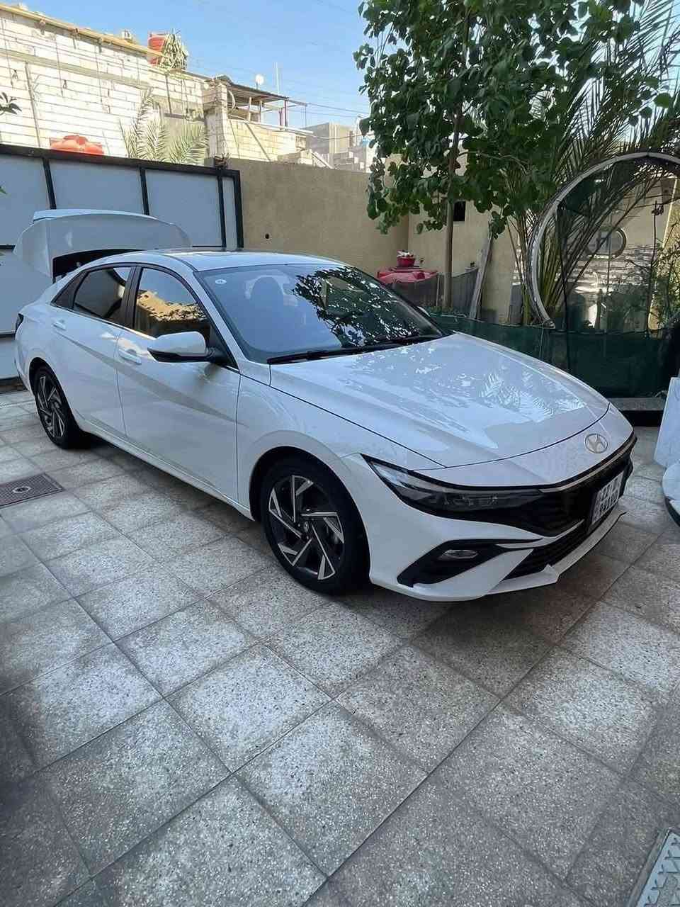 السلام عليكم تكسي المطار سياره للانتره موديل ٢٤ مع خدمة نت وتبريد ناخذك من باب البيت  الباب الصاله نوصل المناطق التالي سبع بكار  وصليخ والا عظميه والكريعات  والبنوك كريعات  الكاظميه طالبيه  حي اور  شارع فلسطين القاهره  والطالبيه والكراده للاتصال والحجز وات ساب *********** الاجره  الرصافه ٣٠  واستقبال ٣٠ الف والكرخ توديع ٢٥ استقبال ٣٠ الف   شعب منصور حي العدل  حي الجامعه فضل الكفاح زيونه منصور
