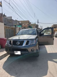نيسان باتفندر ٢٠٠٨ قطعتين تبريد ثلج كفاله عامه عندي ضربه خفيفه جاملغ ا...