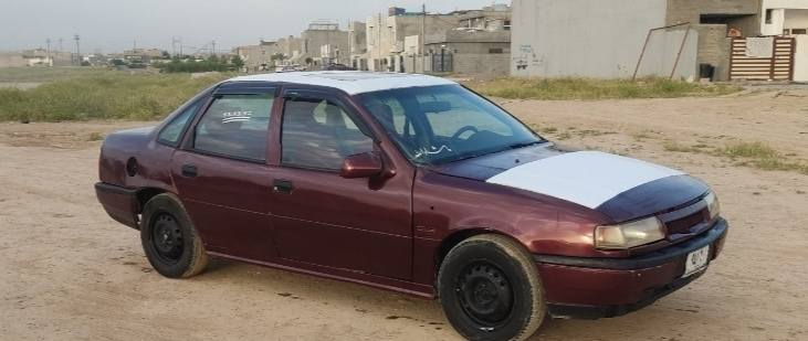 ؤپل فيكترا ئارم پلاستيك به شه رتي ئارموو ئه وليات گيروو مه كينه ي به شه رتي 10 فيته ر براوه وه رگه راو به شه رت ليدراوي قورسي نيه ته قه و ره قه و كاره باي به شه رت چوار تايه نوي بؤ به ستراوه...شوين هه ولير .. نرخي 15وه ره قه و مجال.***********...*********** أربيل, العراق
