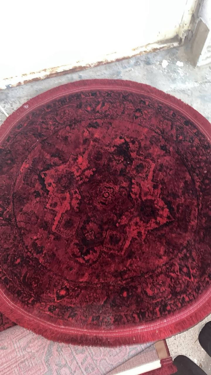 هەر 3 قل بۆ فرۆشتن زۆر زۆر نوێ یە قفلی 100 هەزارە شوێن دارەتو ژ.م ***********
