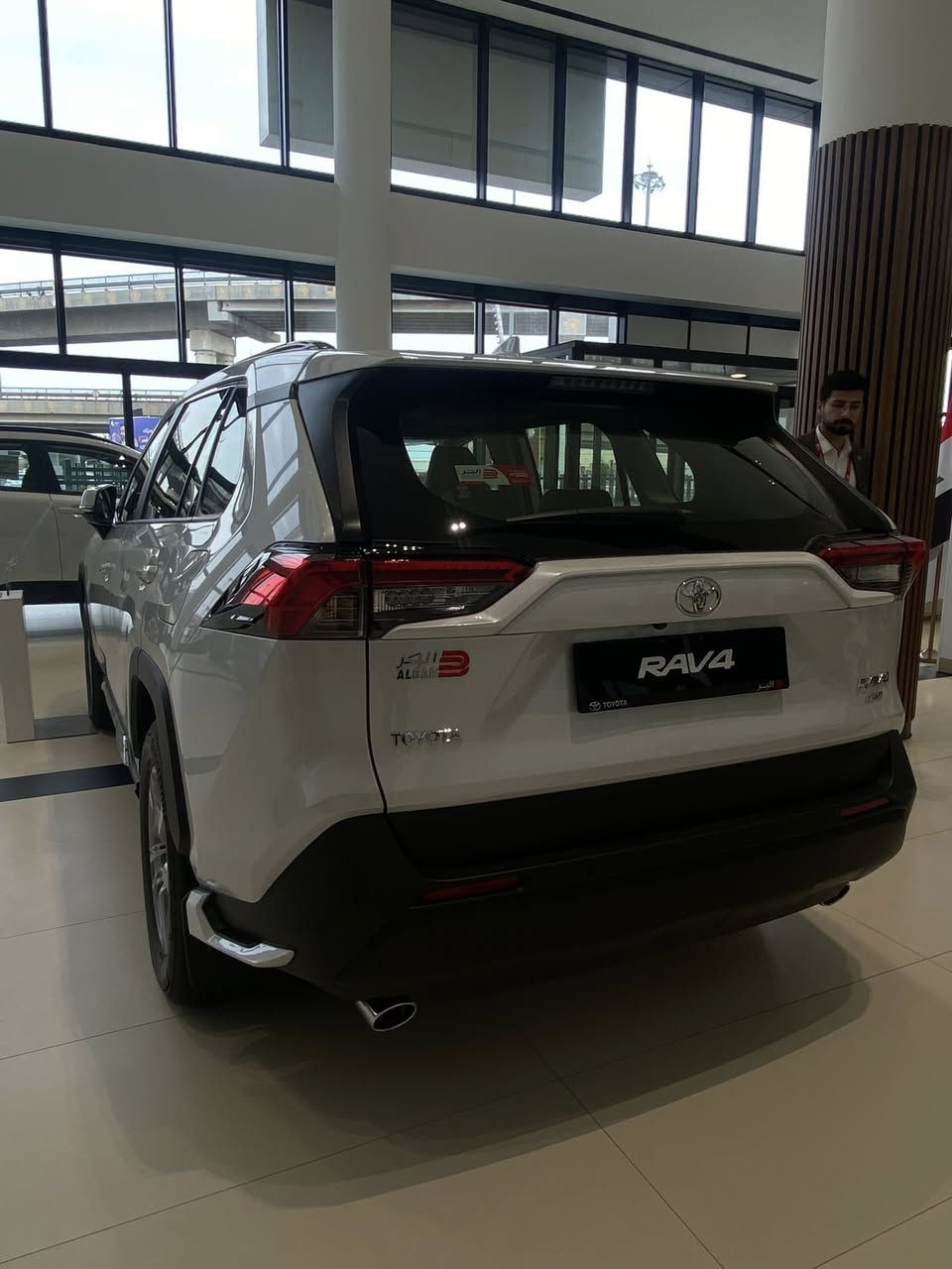 Toyota Rav4 2025
مواصفات متوسط بانزين محرك اربعة سلندر ٢.٥٠٠
فور ويل درايف السيارة زيرو مماشية 
حساسات اربعة خلفية امامية
كامرة خلفية
فتحة سقف 
مقاعد قماش
تشغيل عن بعد 
شاحن لاسلكي 

للحجز وشراء الاتصال عبر الرقم التالي 
***********
