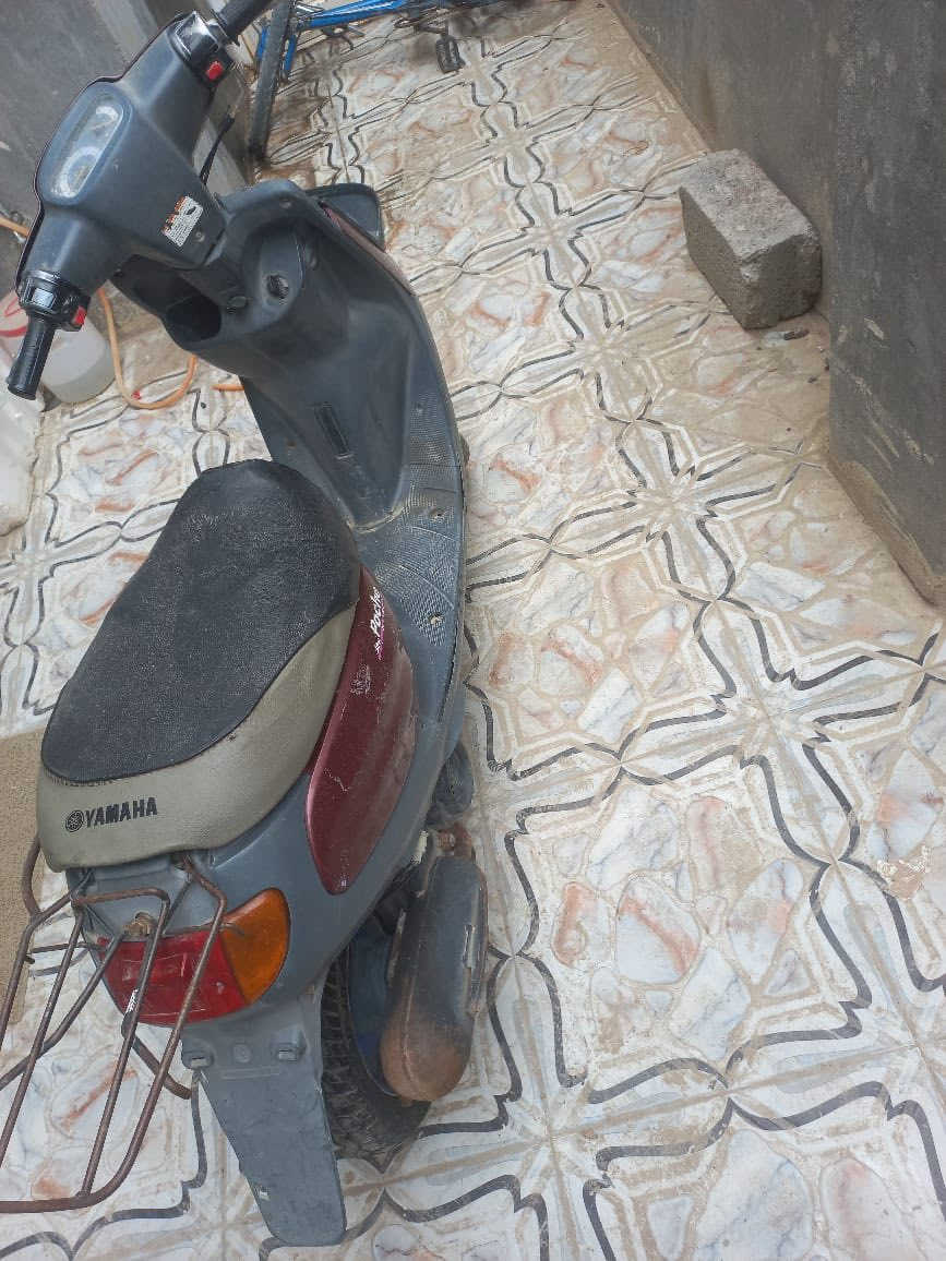 منغولي دراجه سلف هند. كهربائيات كله شغال  بيه صوت ماعرف شنو. السعر 175 وبيه مجال قليل  مكاني البوبيات ***********
