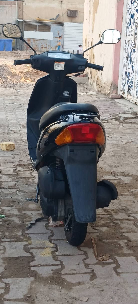 سلام عليكم دراجه سازوكي رياضي صار فتره من طلعت من الوكيل وكيلهه سيد حميد اوراق بسمي مكينه ما مفتوحه ابد ماشيه قليل استخدام قليل السعر 550 وبيها مجال بسيط كامله سلف هندر لايت هورن عداد سرعه كله شغال متواجد خاص مكاني بالعمارة


**إذا كنت صاحب هذا الإعلان وتريد حذفه لأي سبب، رجاءا أرسل رسالة إلى الدعم الفني**