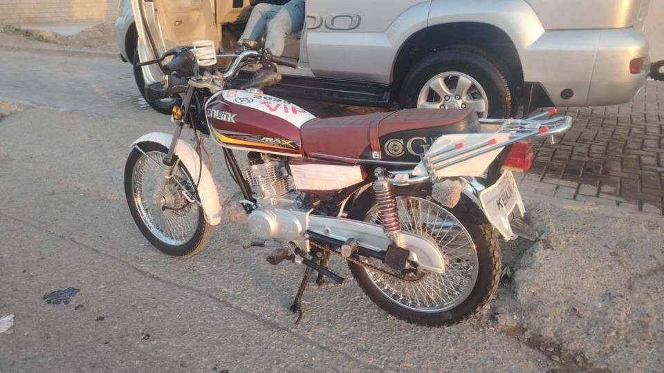 سلام و علیکم دراجە سونولیک مودیل 23 کەپس کولە بیلادی ماتور کولە جدید
***********
*********** كركوك, العراق
