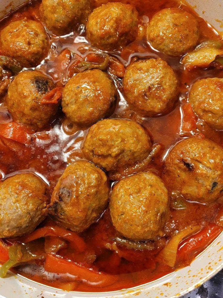 اكل بيت انواع كبب برياني  تبسي بالكفتةدولمة  مطبك سمك سنبوسة بورك مسخن ***********

