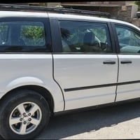 دوج كرفان 2008 sxt ابيض بسمي رقم الماني سيارة ضررها بنيد مبدل فقط اضن ...