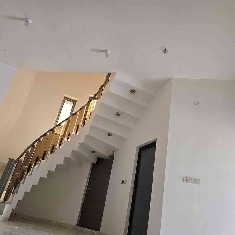 اعــــلان(1092)
#مــبــادره_او_نـــقـــد_او_مــراوس
دار للبيع الشراكيه الثالثه(200)م  خلف مجمع بوابه المثنى
استقبال_ صاله_ مطبخ_ غرف2 _مجمعات صحيه 2
لمعرفة التفاصيل اكتب تم 
***********
***********
***********
