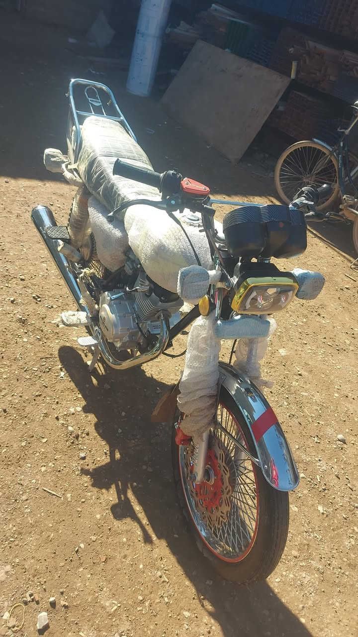 السلام عليكم  دراجه تايكر 24 للبيع نضيفه  السعر 620 وبيه مجال او مراوس حسب القناعه  ***********
