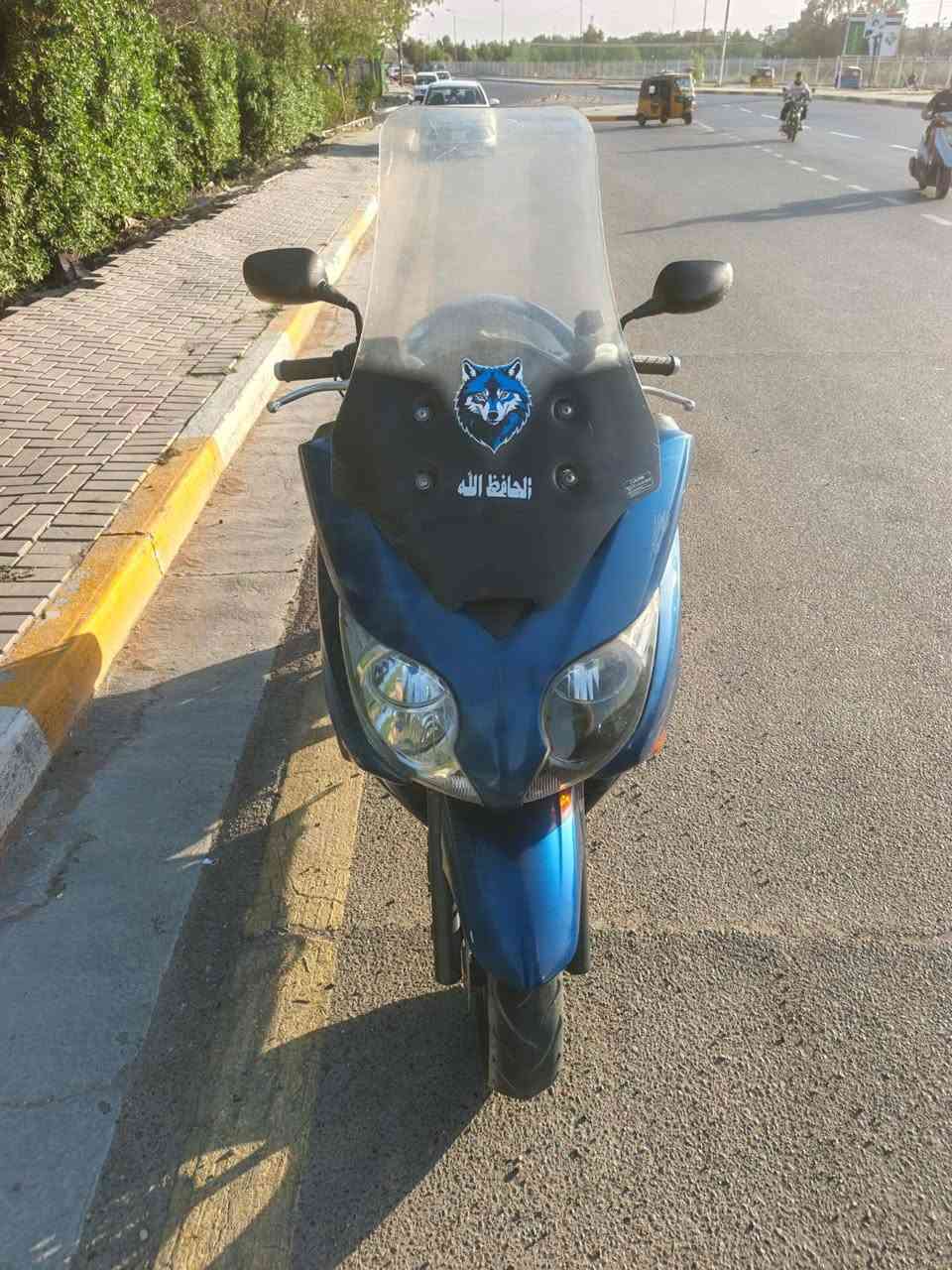 دراجه فورزه للبيع كفاله عامه سعر مليون وميتين وبيها مجال الاستفسار ***********
