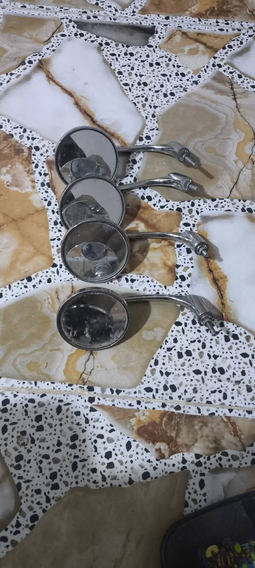 السلام عليكم اغراض للبيع قلوب زنون ومرايات صغار اربعه مرايه مال محجر واحده دمام   وفانوس لايلون شغال  ابيحن شلعه واحده حنا ما يسون السعر 35 وبيهن مجال مكاني نجف


**إذا كنت صاحب هذا الإعلان وتريد حذفه لأي سبب، رجاءا أرسل رسالة إلى الدعم الفني**