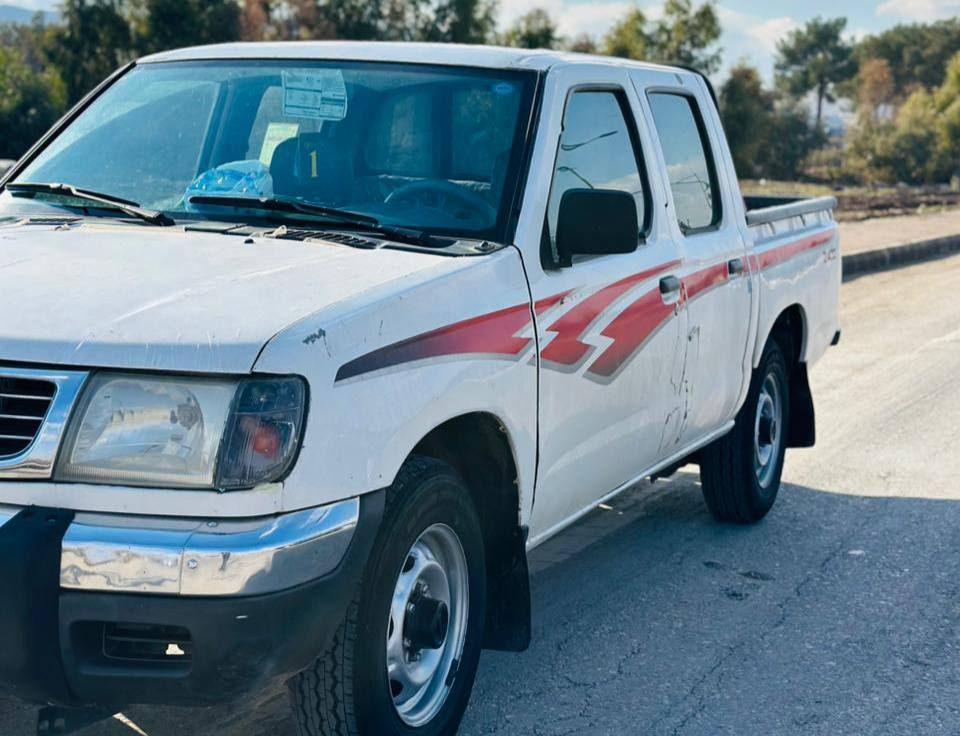 نیسان پیکئاپ 2001 
تەبریدو پاوەر مەکینە کابلێتەری
 ڕەقەمی سلێمانی تازەکراوەتەوا تا 2031
 غرامەی تیانیە بە ناوی خۆمانەوەیە 
بەشەری تەحیول و غرامە
 سەیارەکە نمونەیە لە جوانی
 بێ داعوم لێدراو 

سعر : لە کۆمێنت داوای بکە ڕاستەوخۆ بۆت دێت 🤖 

گێرو مەکینەی بەشەرت
 تنوتۆڵە تەقەو ڕەقەی نیە بێمەسرەفە

ژمارەی خاوەنەکەی 
*********** 
ناونیشان سلێمانی سەیارەکە عەسکەری بووە
