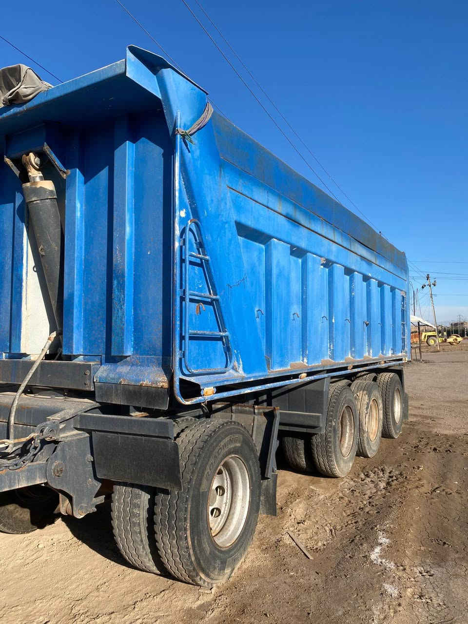 مقطورة البيع تصال على هاذة/***********
