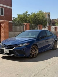 تويوتا كامري 2024 كلينننن   مفتوح البنيد ودعاميه وجتي بيها سياره كلها ...