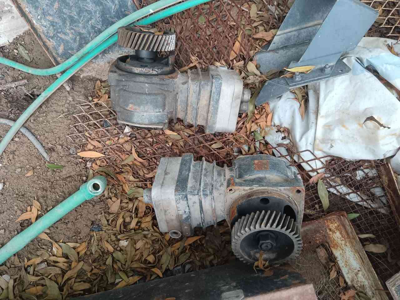 السلام عليكم للبيع
بك لايت هينو
ووركات آتيكو
صناديق عدد ٢
سبيدرات آتيكو  للاستفسار الاتصال على الرقم *********** ابو علي
