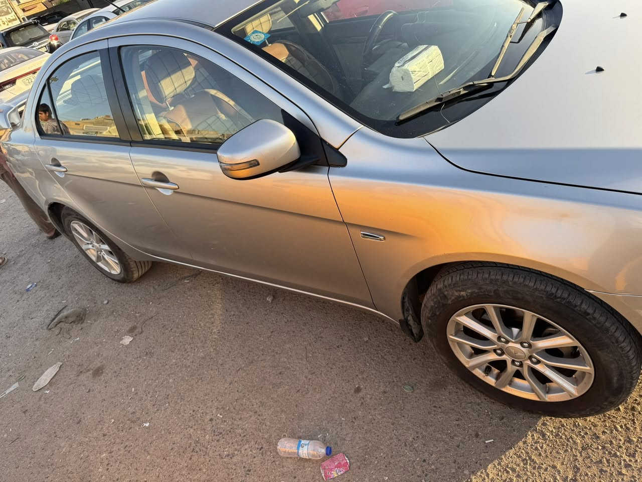 مسبوشي لانسر مديل ٢٠١٦ ماشية ٨٤ الف مبدل بيها بس بنيد السيارة جاهزة من كلشي وما بيها اي نقص السعر ٩٥ ورقة رقم الهاتف ***********
