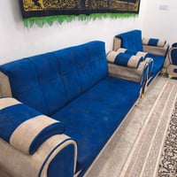 تخم قنفات للبيع عشر مقاعد السعر 300 وبي مجال بسيط  للتواصل 07700125195...