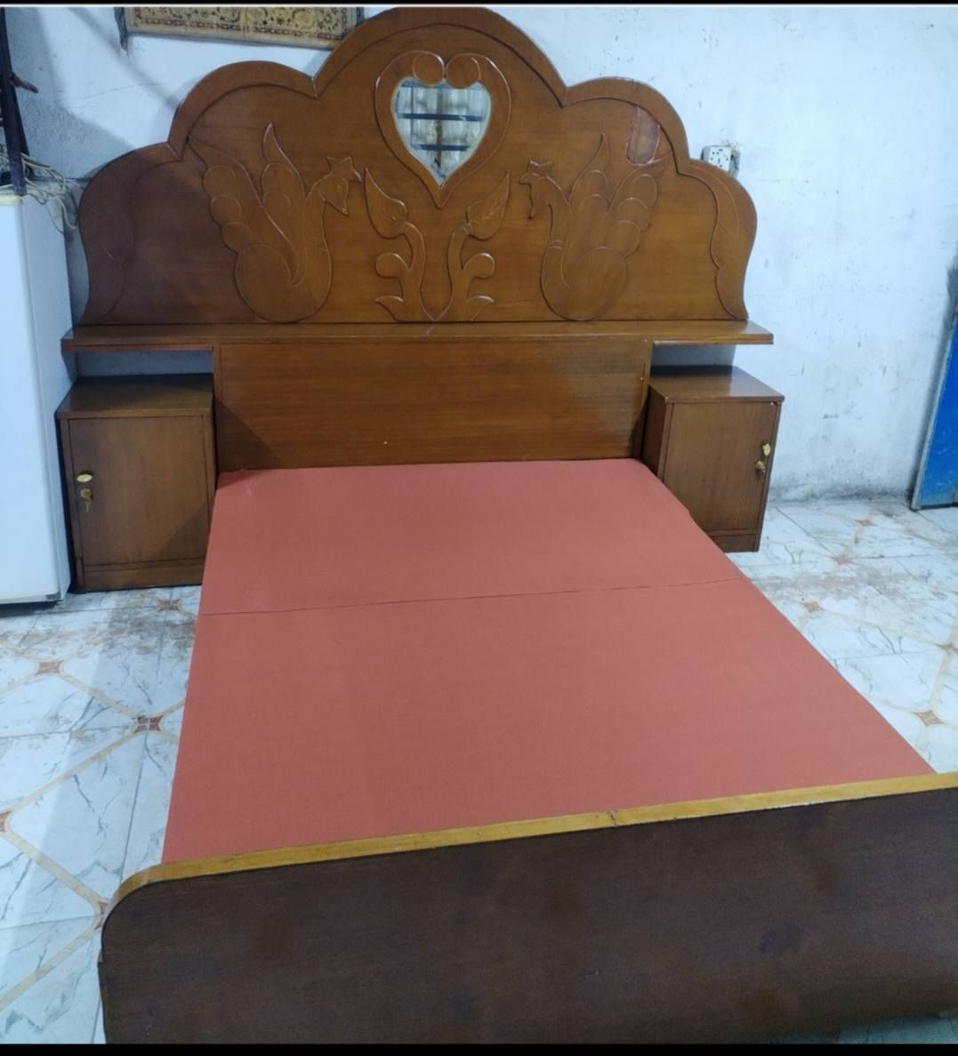 ملحقات غرفه  نضيفات وجاهزات نقص بس ميز مرايه 335 وبيهة مجال شراي خاص عنوان ديوانيه عمارات نسيج ***********
*********** ديوانية, القادسية
