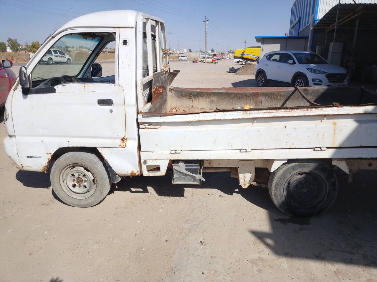فاو 2007
كير محرك شرط والباقي فحم 
بدون
السعر 7ونص
***********
مكان السياره عوينات معرض بدر
