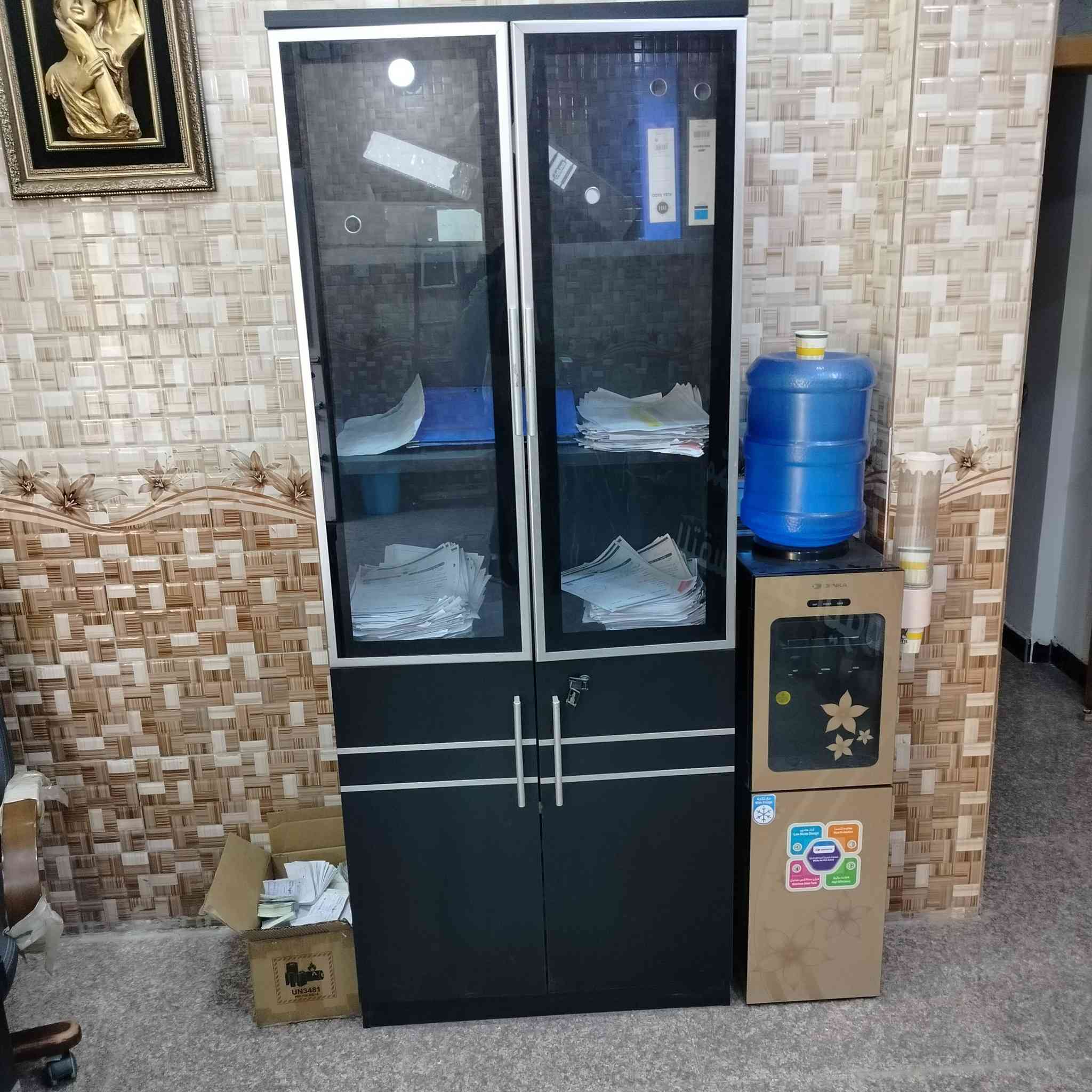 بيع الأثاث الموجود في الصور
الاتصال ***********
