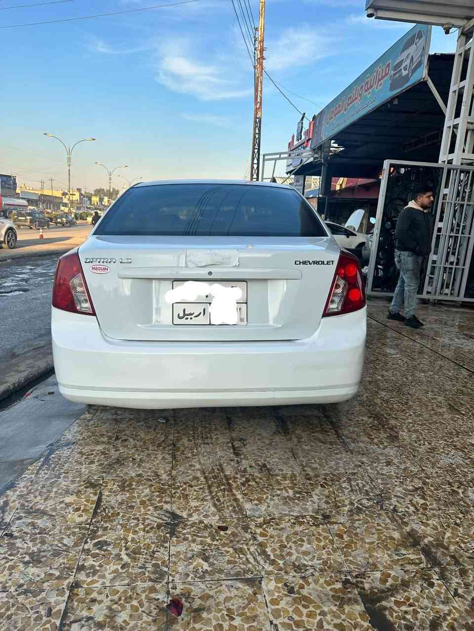 اوبترة 2013 
هزة جديدة 
محرك ما مفتوح ضررها 
موضح بل صورة فقط  
سيارة حيل حلوى 
 ابيعها هيج بدون تصليح 
السعر 95 وبيها مجال بصيط 
التواصل فقط على الرقم او واتساب 
***********
