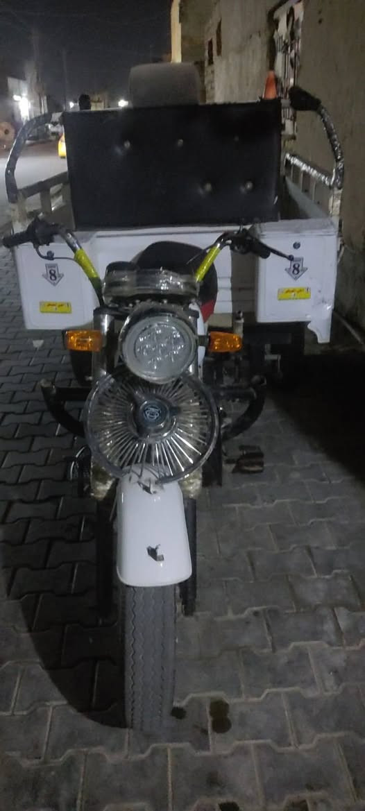 سلام عليكم ستوته موديل 13 الشاصي كفاله عامه والستوته كفاله من الاخياس نضيفه فول كهربائيات كلها شغاله محركه خير من الله ‏‪***********‬‏ مكاني كوت كريميه اوراق كامله اصويله
